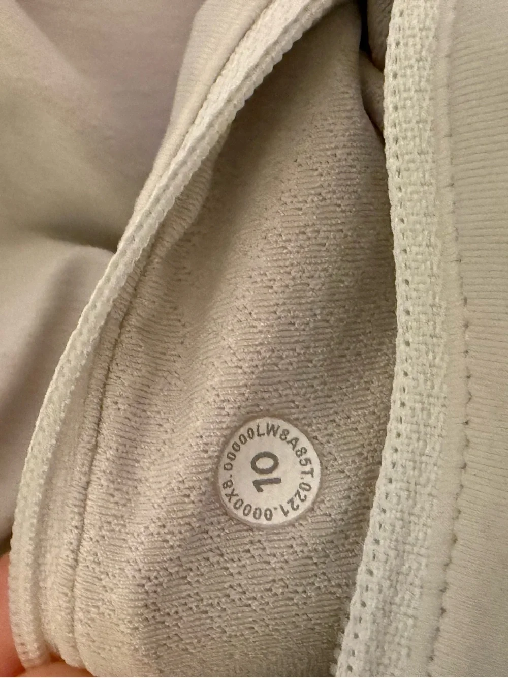 Lululemon White Pace Rival size 10 Skirt